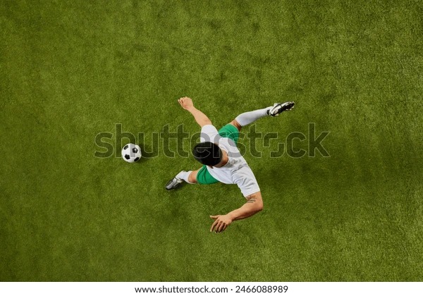 萨姆纳借挡拆突破 大步流星上篮得手