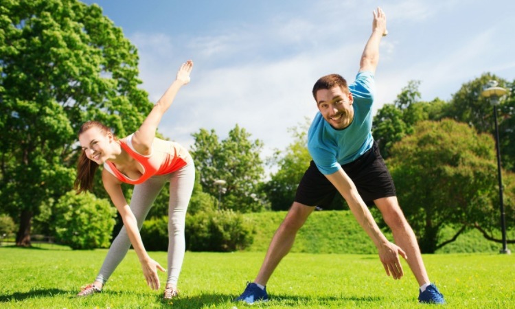 中国U17vs文莱U17：邝兆镭、万项首发，何思凡、金昱成出战